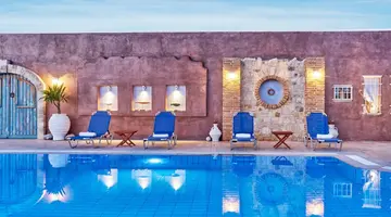 Golden Bay Aparthotel