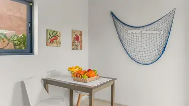 Golden Bay Apartments-Garden Haven