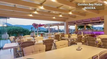 Golden Bay Apartments - Garden Haven