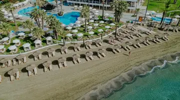 Golden Bay Beach hotel