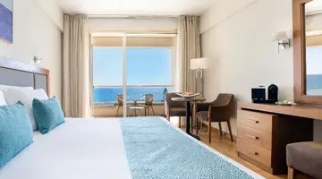 Golden Bay Beach hotel