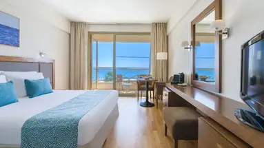 Golden Bay Beach hotel