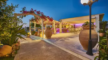 Golden Bay Hotel Apartments