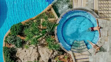 Golden Bay Hotel