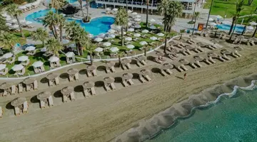 Golden Bay Hotel