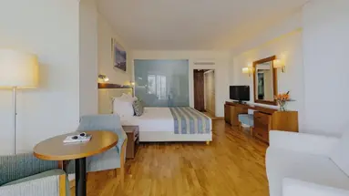 Golden Bay Hotel