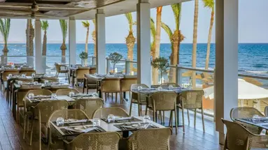 Golden Bay Hotel