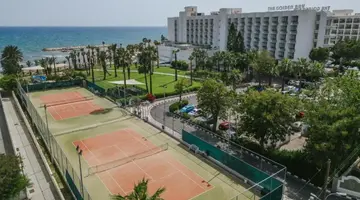 Golden Bay Hotel
