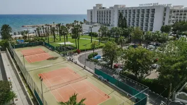 Golden Bay Hotel