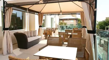 Golden Beach Hotel
