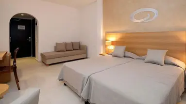 GOLDEN BEACH HOTEL