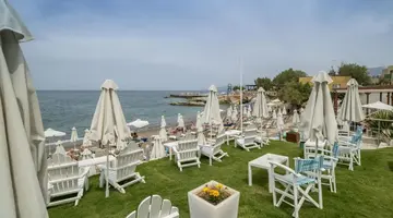 GOLDEN BEACH HOTEL