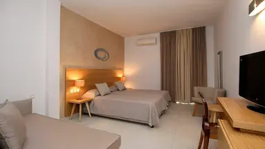 GOLDEN BEACH HOTEL