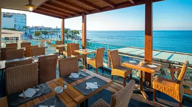 GOLDEN BEACH HOTEL