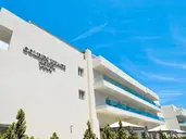 GOLDEN BEACH HOTEL