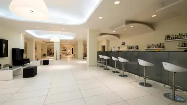 GOLDEN BEACH HOTEL