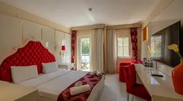 GOLDEN BEACH RESORT & SPA