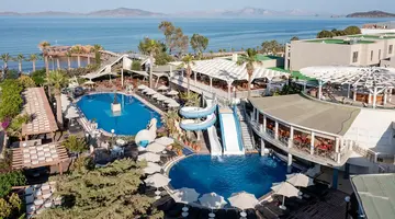 GOLDEN BEACH RESORT & SPA