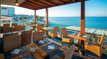 GOLDEN BEACH