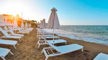 GOLDEN BEACH