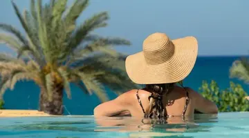 Golden Bee Lifestyle Hotel