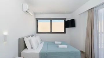Golden Bee Lifestyle Hotel