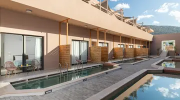 Golden Bee Lifestyle Hotel