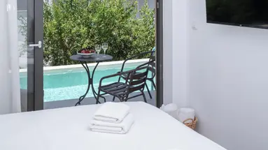 Golden Bee Lifestyle Hotel