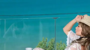 Golden Bee Lifestyle Hotel