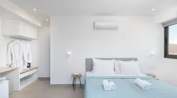 Golden Bee Lifestyle Hotel