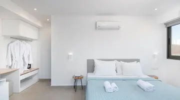 Golden Bee Lifestyle Hotel