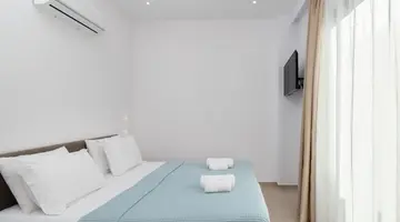 Golden Bee Lifestyle Hotel