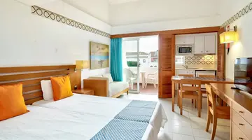 Golden Club Cabanas