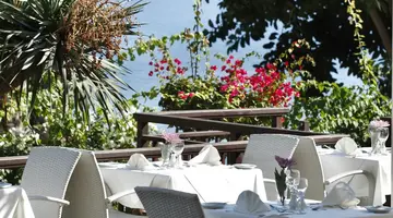 Golden Coast Beach Hotel