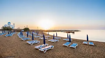Golden Coast Beach Hotel