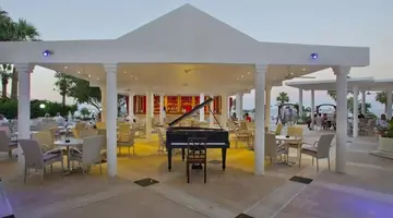 Golden Coast Beach Hotel