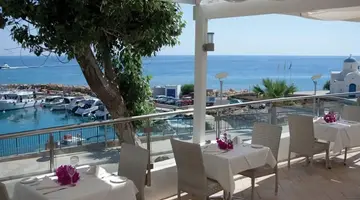 Golden Coast Beach Hotel