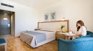 Golden Coast Beach Hotel