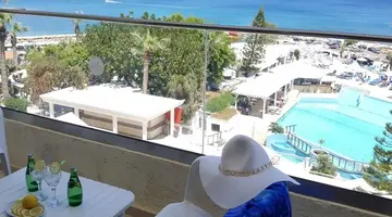 Golden Coast Beach Hotel