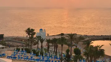 Golden Coast Beach Hotel