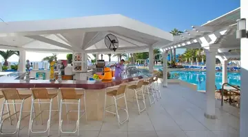 Golden Coast Beach Hotel