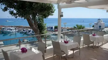Golden Coast Beach Hotel