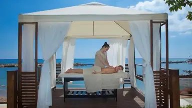 Golden Coast Beach Hotel