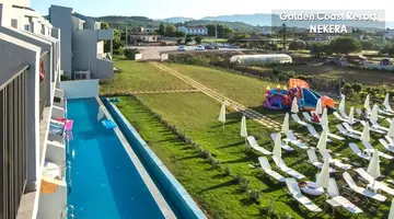 Golden Coast Resort