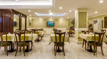 GOLDEN CROWN HOTEL