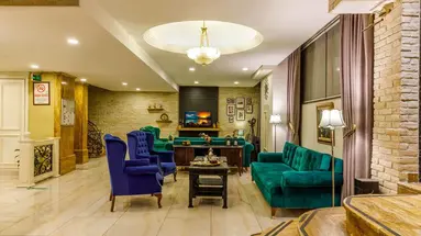 Golden Crown Hotel