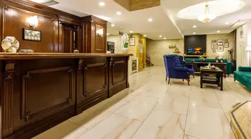 Golden Crown Hotel
