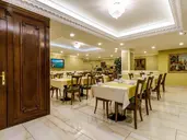 Golden Crown Hotel
