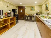 Golden Crown Hotel