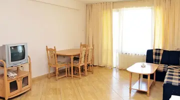 Golden Dreams Aparthotel